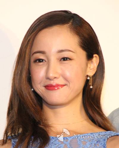 沢尻エリカの近影が反響「オーラある！」「やっぱり美人！」エイベックス会長の動画に登場