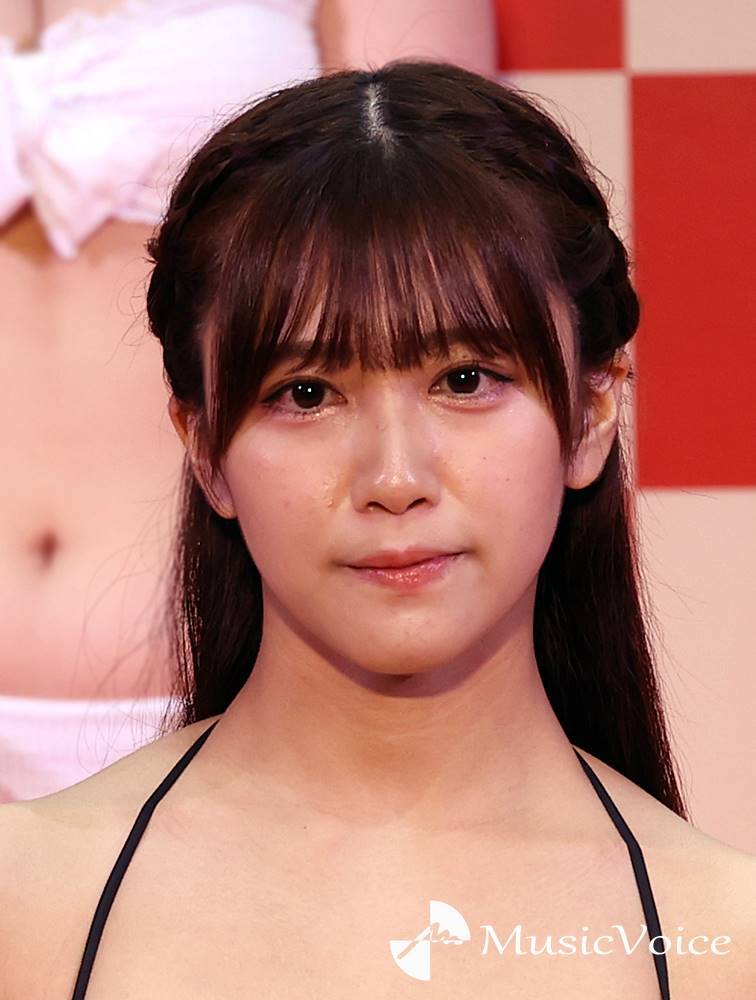 元STU48磯貝花音が総合１位、願懸けの水着で側転