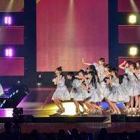 乃木坂46、キュートさ全開