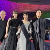 井浦新×田中麗奈×向里祐香「釜山国際映画祭」レッドカーペット