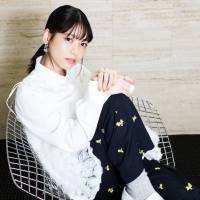 中井友望『サーチライト-遊星散歩-』インタビュー