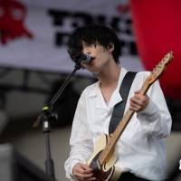 神サイ、初の海外公演は全中国語MCでパフォーマンス