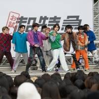 超特急「路上ライブをやっていた初心を思い出せました」フリーライブで１万人を動員