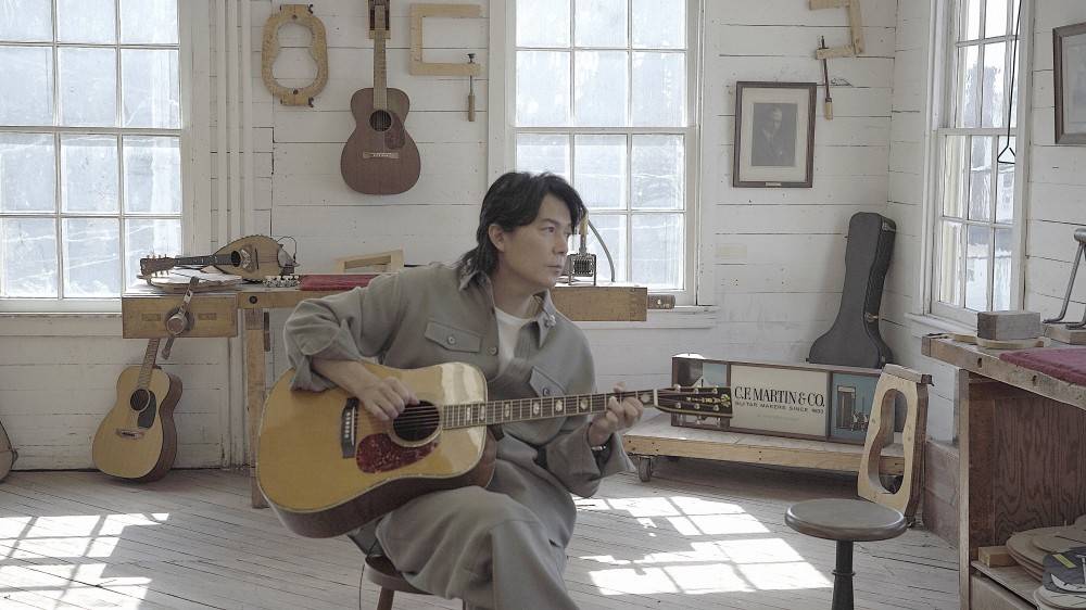 福山雅治、究極のギターサウンドを求めてアメリカへ　もの作りの神髄に迫る