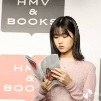 原菜乃華1st写真集「はなのいろ」発売記念取材会