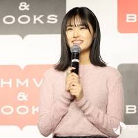 原菜乃華1st写真集「はなのいろ」発売記念取材会