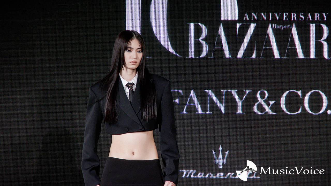 パリコレモデル江原美希、美スタイル際立つコーデ　圧巻のウォーキング