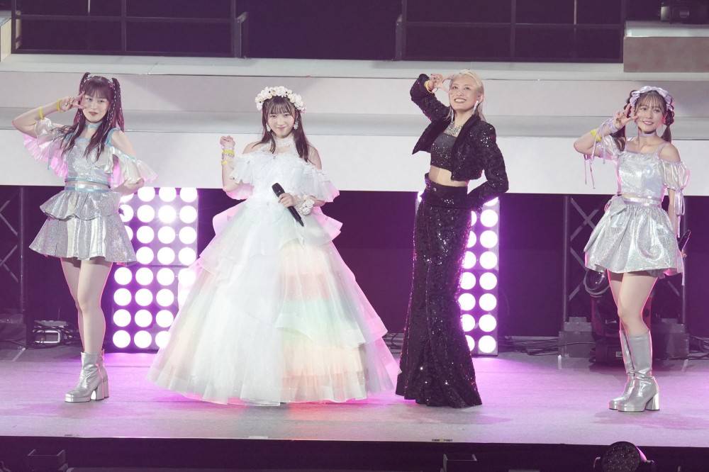 つばきファクトリー山岸理子・岸本ゆめの、日本武道館で卒コンを開催　これまでの活動は「一生の宝物」