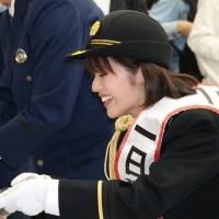 豊嶋花、一日警察署長に就任