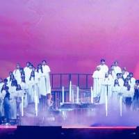 YOSHIKI、TXTらと共演　「ENDLESS RAIN」をパフォーマンス　