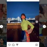 のん、ボディラインくっきり　ニットトップス姿が反響　舞台挨拶では飛び跳ね無邪気な姿も