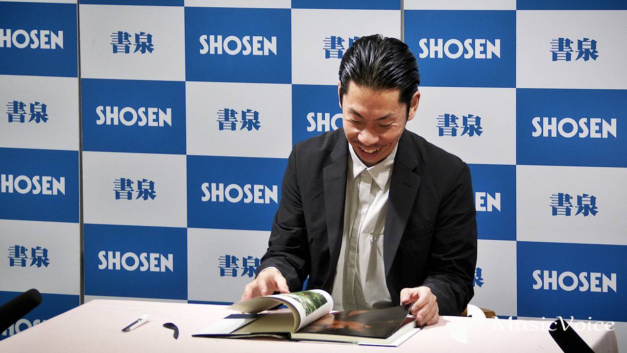 呂布カルマ、ラッパー初の写真集「悪ふざけかと思った」