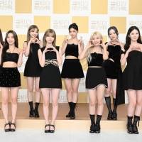 NiziU、今年の漢字は「幸」ファンと過ごす時間が「本当に幸せ」：紅白リハ
