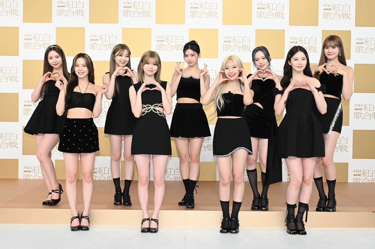 NiziU、今年の漢字は「幸」ファンと過ごす時間が「本当に幸せ」：紅白リハ