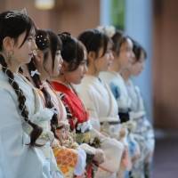 AKB48千葉恵里ら二十歳のつどい