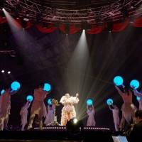 浜崎あゆみ、カウントダウン・ライブで「no more words」などレア曲含む計23曲を披露