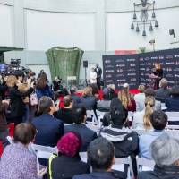 YOSHIKI、米チャイニーズ・シアター手形・足形完成披露セレモニー