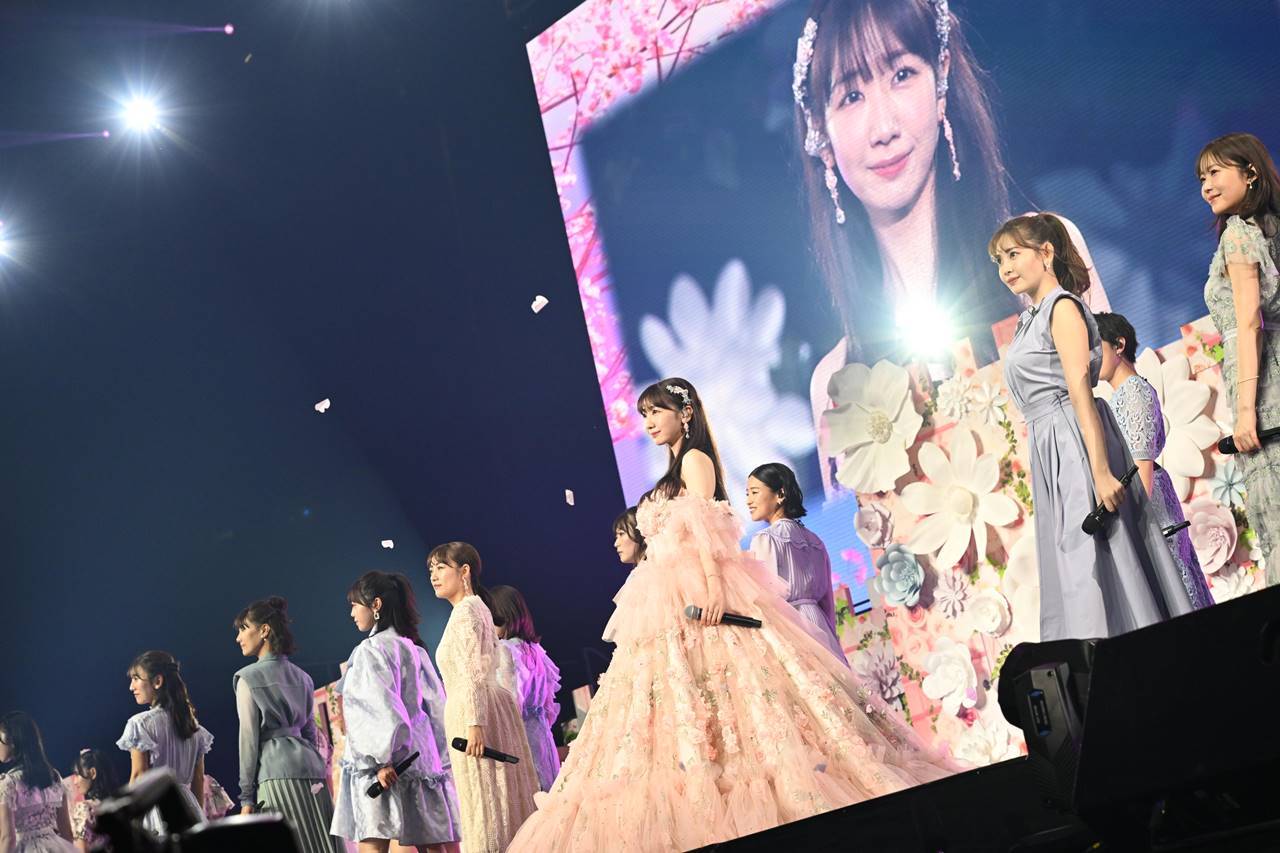【動画】AKB48柏木由紀が卒コン、小嶋陽菜＆高橋みなみ＆峯岸みなみ＆指原莉乃らOG15人が駆け付ける