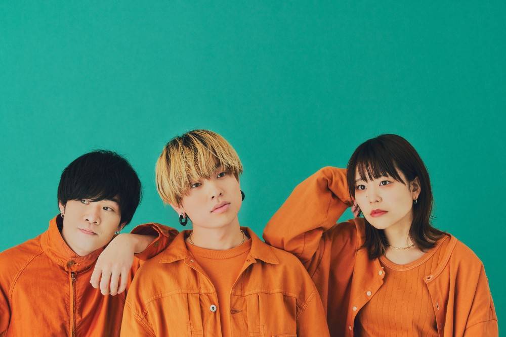 Saucy Dog、新曲がアニメ「烏は主を選ばない」 OPテーマに決定