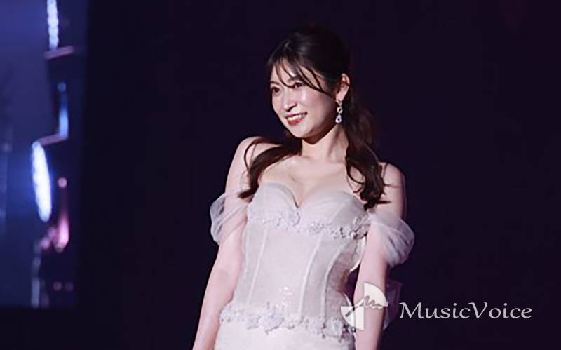 元NMB48吉田朱里が結婚、ウエディングドレス姿載せ報告