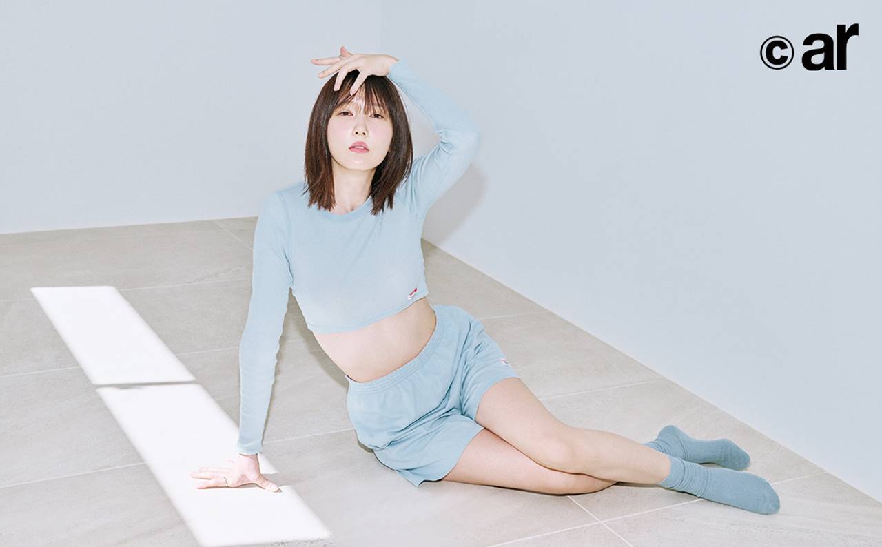 本田翼、芸能界屈指の美肌　大胆な肌見せファッションに挑戦
