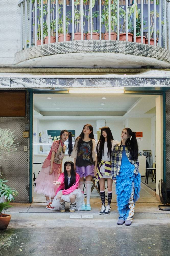 ILLIT、デビュー曲がK-POPグループ初のBillboard「バブルリングアンダーホット100」入り