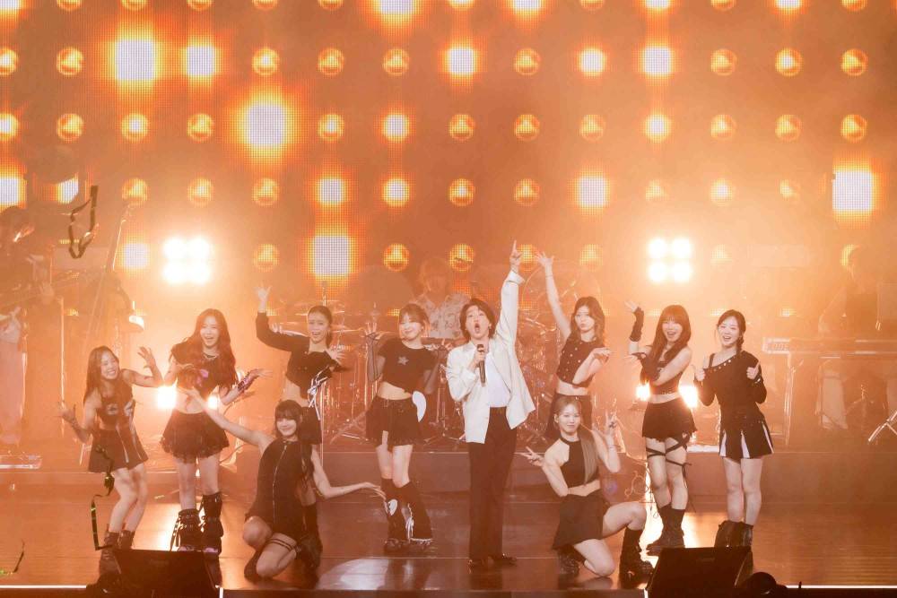 NiziU、ミセスと白熱の対バンライブ　お互いの楽曲に飛び入り参加のサプライズも