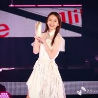 山本舞香、輝く美肌