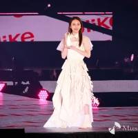 山本舞香、輝く美肌