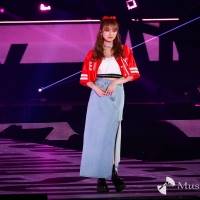 AMEFURASSHI・愛来、大胆美脚