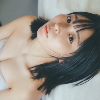 アンゴラ村長、写真集が爆売れ
