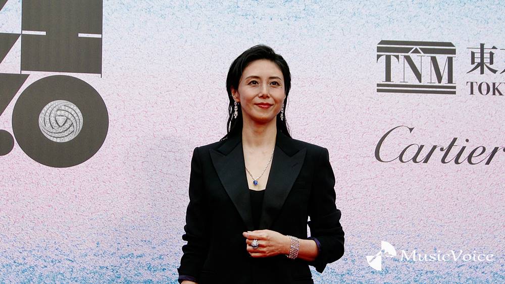 松嶋菜々子、胸元などに輝く総額３億円のジュエリー