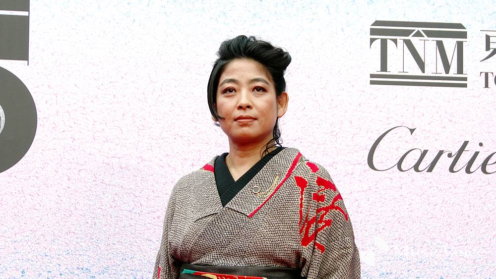内田也哉子、母・樹木希林さんの着物に豪華ジュエリー　長男UTAが着たことも
