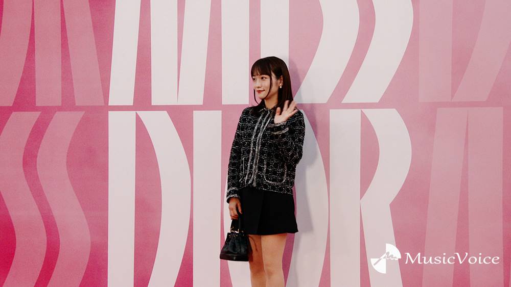 川栄李奈、千と千尋で「素敵な夏に」キュートなミニスカコーデ