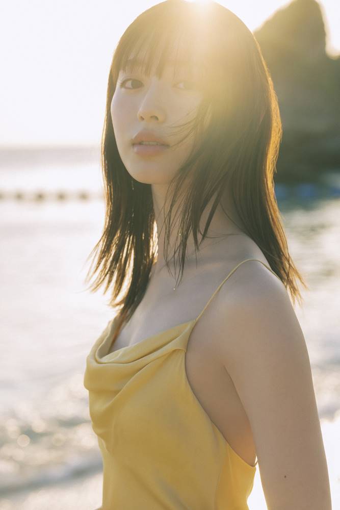 白石聖、2nd写真集で初水着　沖縄で開放的に「大胆かつ自然体な私をヘルシーに」