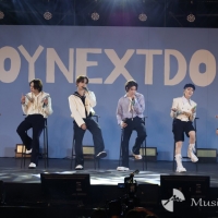 BOYNEXTDOOR、デビューショーケースを開催