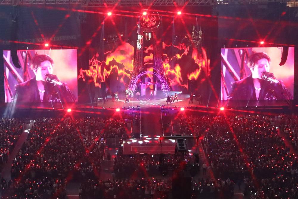 ATEEZ「K-POPボーイズグループ初」となる「Globe Life Field」公演を開催