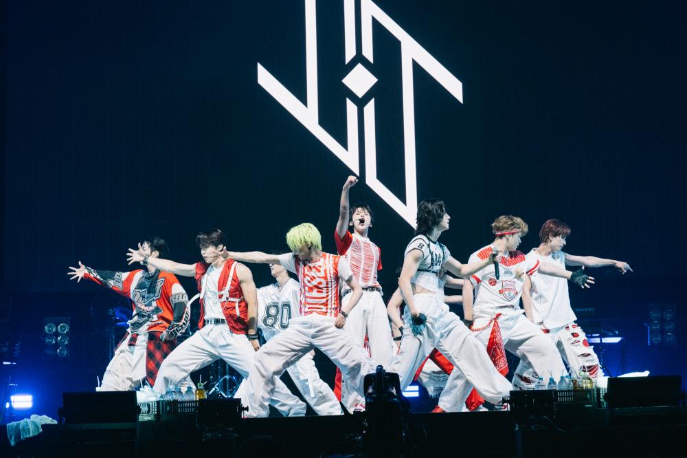 JO1「サマソニ」初出演　灼熱のなか気迫あふれるパフォーマンスで魅了