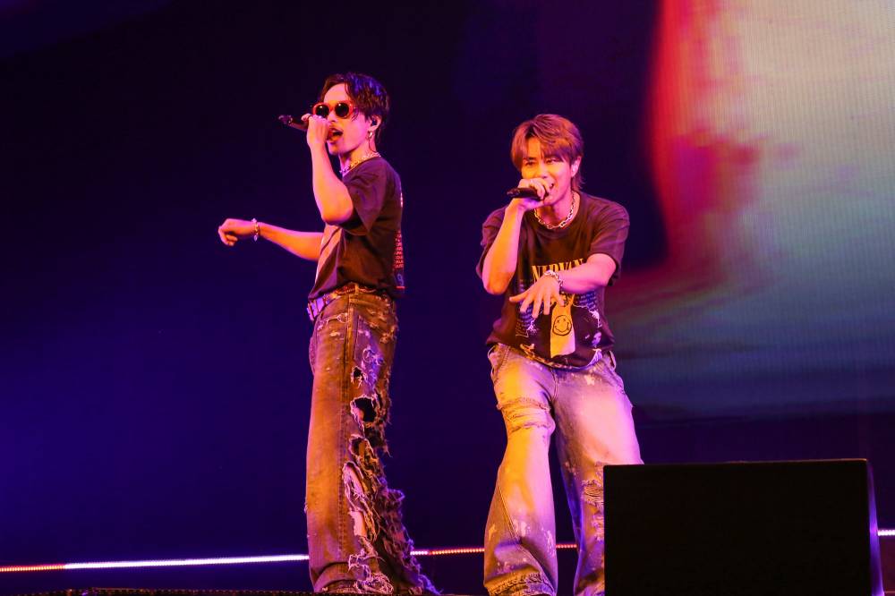 今市隆二、ソロアリーナツアーファイナル公演に“親友”北山宏光がサプライズ登場