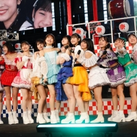 つばきファクトリー、河口湖ステラシアターでワンマンライブを開催「とっても最高の夏でした！」