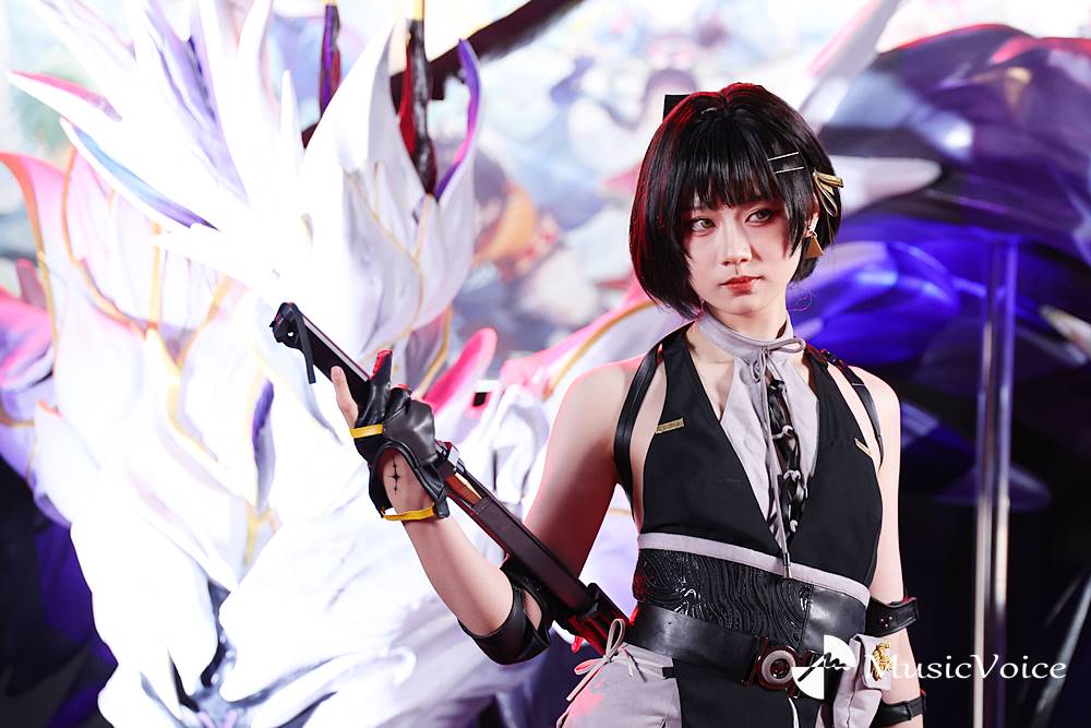 東京ゲームショウ、ゲームの世界観を表現　華やかなコスプレ
