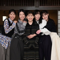 米津玄師×伊藤沙莉、朝ドラ「虎に翼」主題歌制作や演技について語り合う