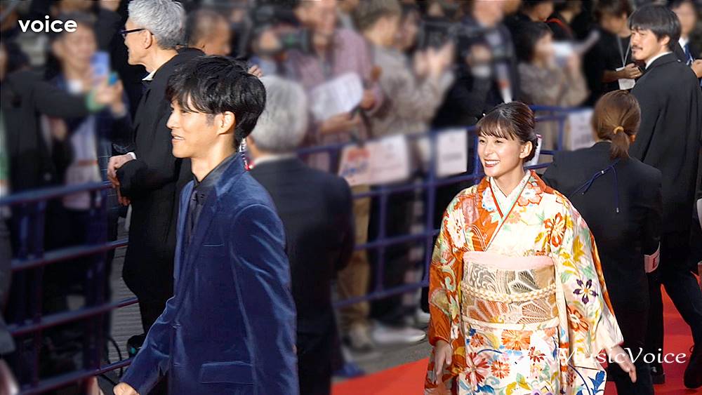 芳根京子、着物姿でキュートな小走りも　松坂桃李とレカペ