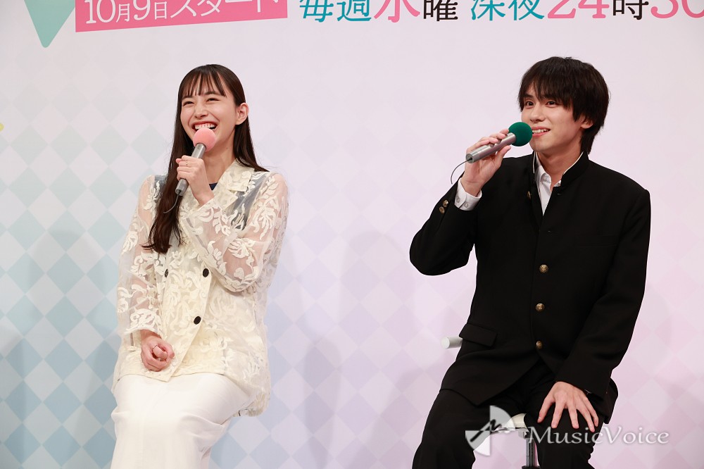 井桁弘恵「人生初ヒットを打ちました！」ドラマ撮影でフルスイング