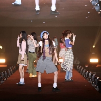 Girls2、折尾愛真高校ダンス部とコラボ