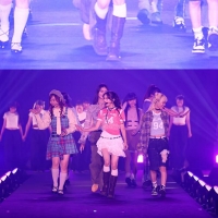 Girls2、折尾愛真高校ダンス部とコラボ