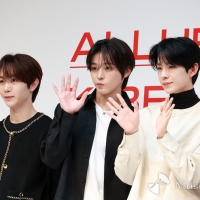 NCT WISH「くっつきショット」披露