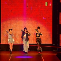 IS:SUE「Rakuten GirlsAward 2024 AUTUMN/WINTER」