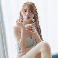 後藤真希 写真集「flos」大きな反響