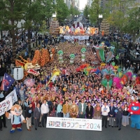 JO1、約70万人動員の「御堂筋ランウェイ 2024」に登場